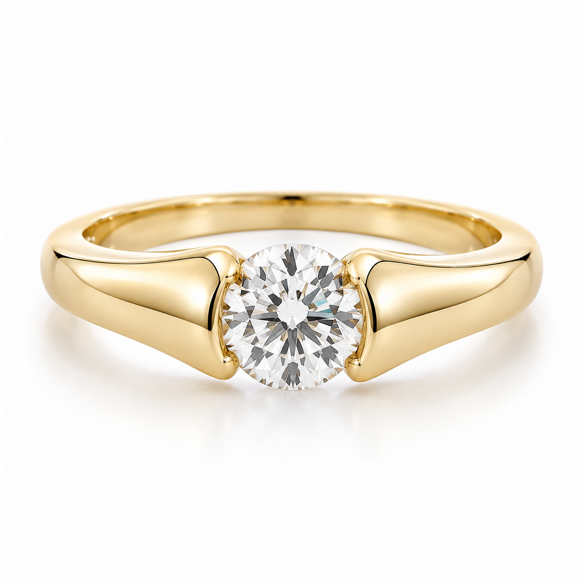 Lucienne Round Embrace — front view